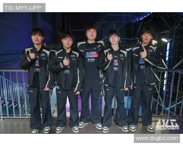 英雄联盟精彩解析：深入剖析BLG战队的默契配合与战术运用