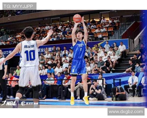 原帅的崛起之路:从默默无闻到篮球场上的闪耀明星